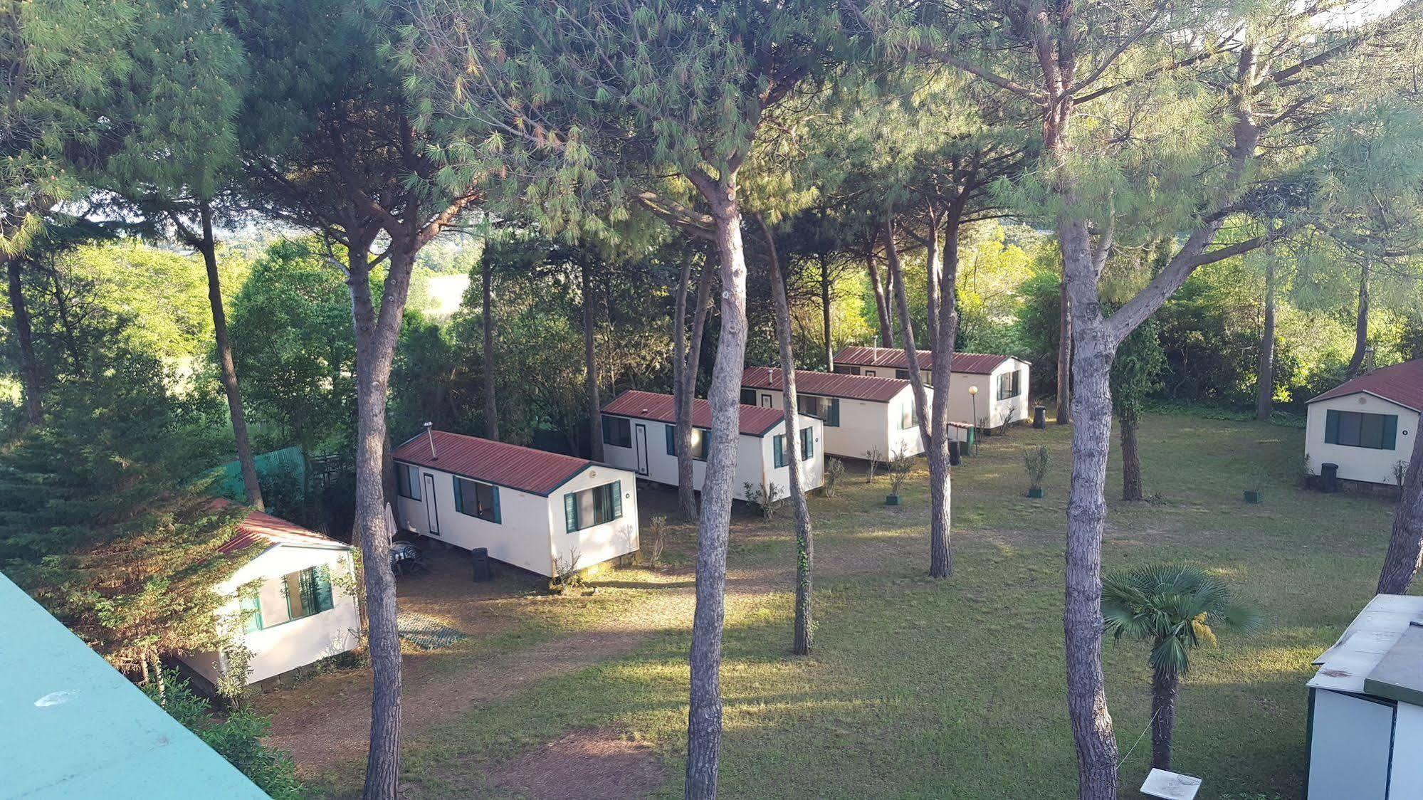 Villaggio Mithos Misano Adriatico Bagian luar foto